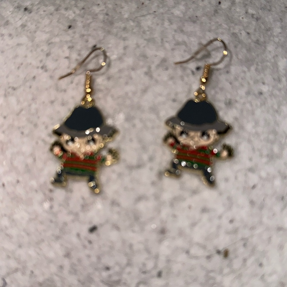 Earings